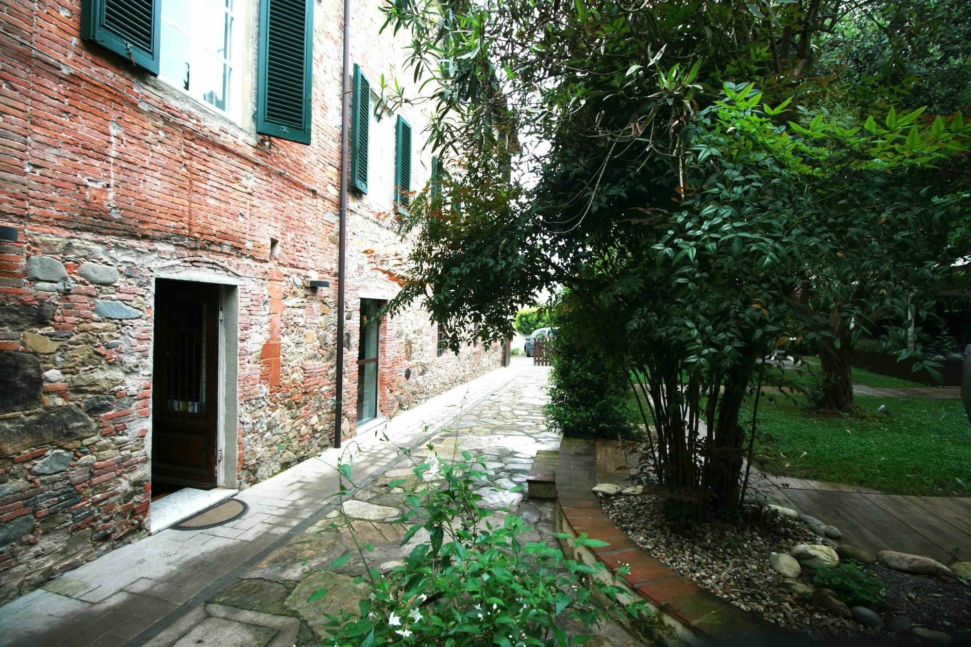 Locanda Del Pesce Briaco, B&B Lucques Extérieur photo